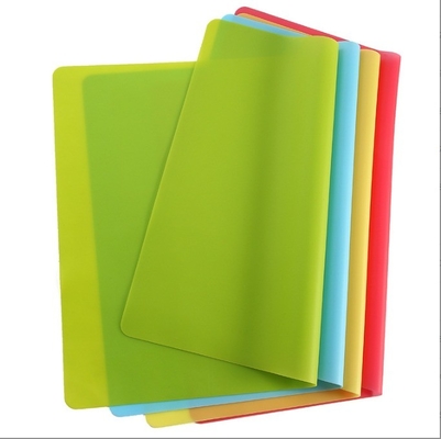 Design Style None Silicone Table Cloth Non-Slip Rectangle 40x30cm Water Resistant Desk Cover