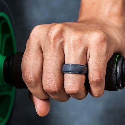 Silicone Wedding Ring for Men Step Edge Sleek Design 4 Packs Singles Moulding Service