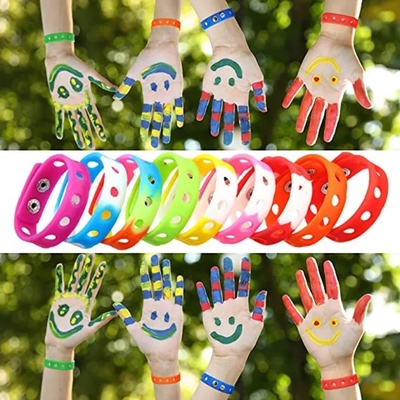 Silicone Wristband for Education Baby Jewelry Pendant Fashion Style Wrist Toy Soft Rubber Kids Gift