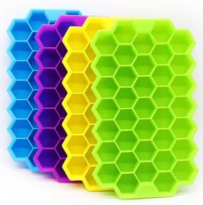 Sustainable Ice Cream Makers Hot Foldable 37-Cavity Honeycomb Silicone Ice Tray with Lid