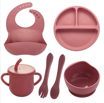 Durable Silicone Baby Feeding Set BPA Free Spoons Bibs Plate Customized Design Style