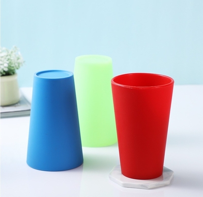 None Design Style Silicone Drinking Cups 16 Ounce Unbreakable Pint Glass for Traveling