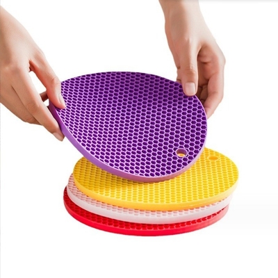Silicone Drink Coaster Non-slip Pot Holder Table Placemat for Kitchen Accessories