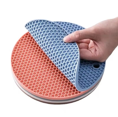 Heat Resistant Silicone Pot Holder for Reusable and Durable Kitchen Protection