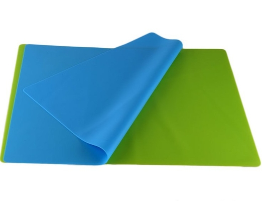 Anti-Skid and Easy Cleaning Silicone Table Mats for Western Food in Rectangle Shape